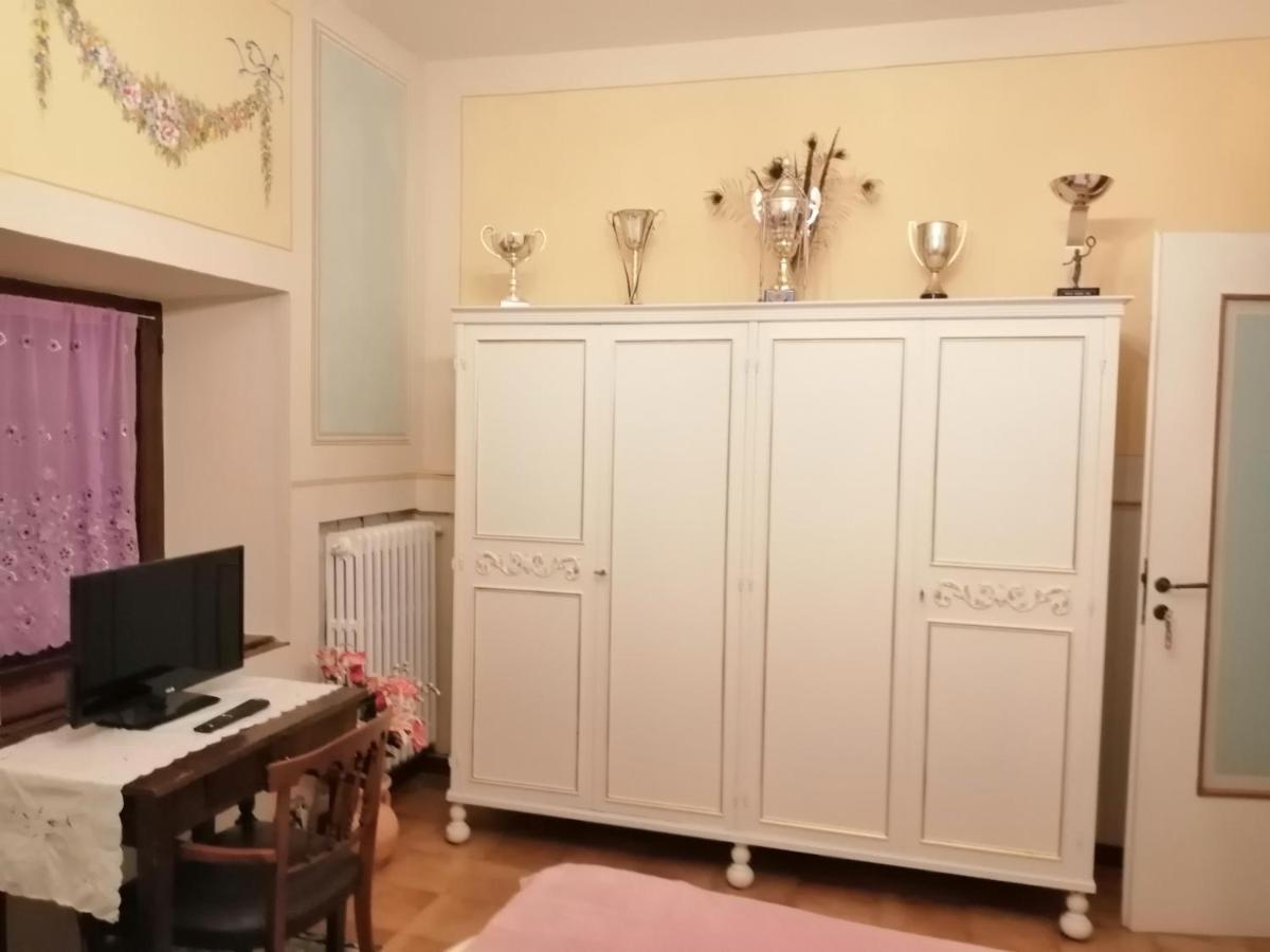 B&B San Nicola Serramazzoni Экстерьер фото