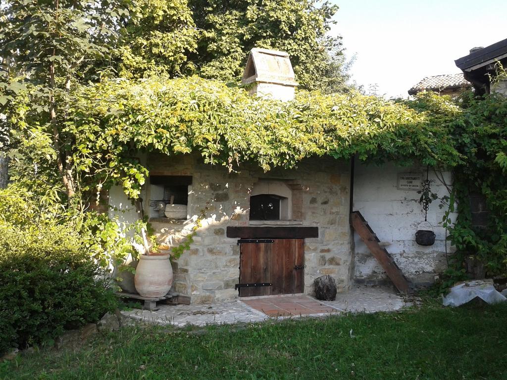 B&B San Nicola Serramazzoni Экстерьер фото