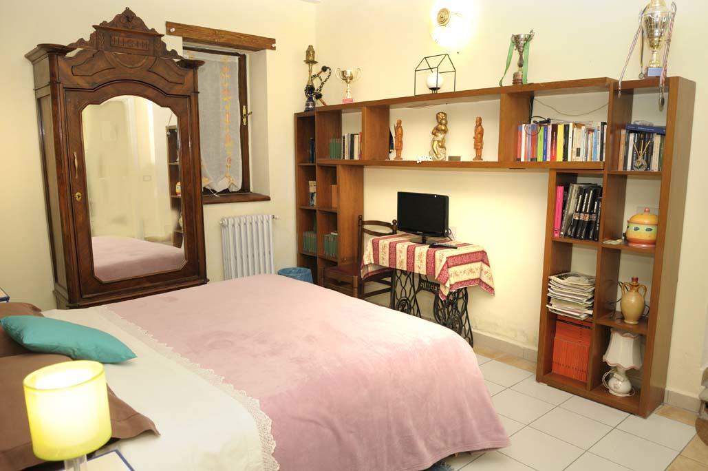 B&B San Nicola Serramazzoni Экстерьер фото